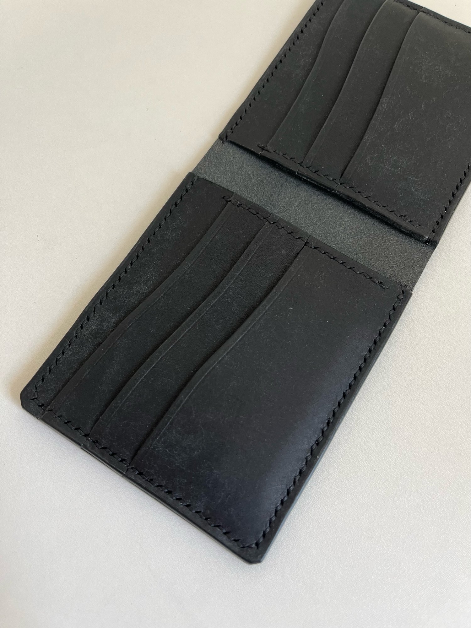 Image of Black Pueblo 8-Pocket Slim Bifold 