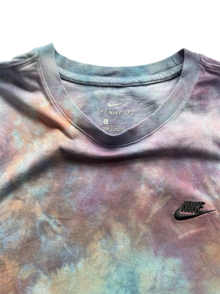 Image of Nike Tee Tie Dye 1 of 1 ( Size L )