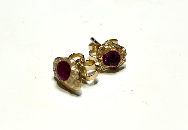 Gold embedded mini studs
