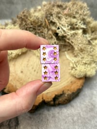 Image 2 of Purple Swirl D6 Pair | Star Pips Handmade Jesmonite Dice