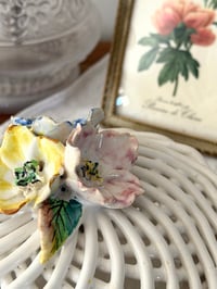 Image 3 of Boîte en céramique ajourée