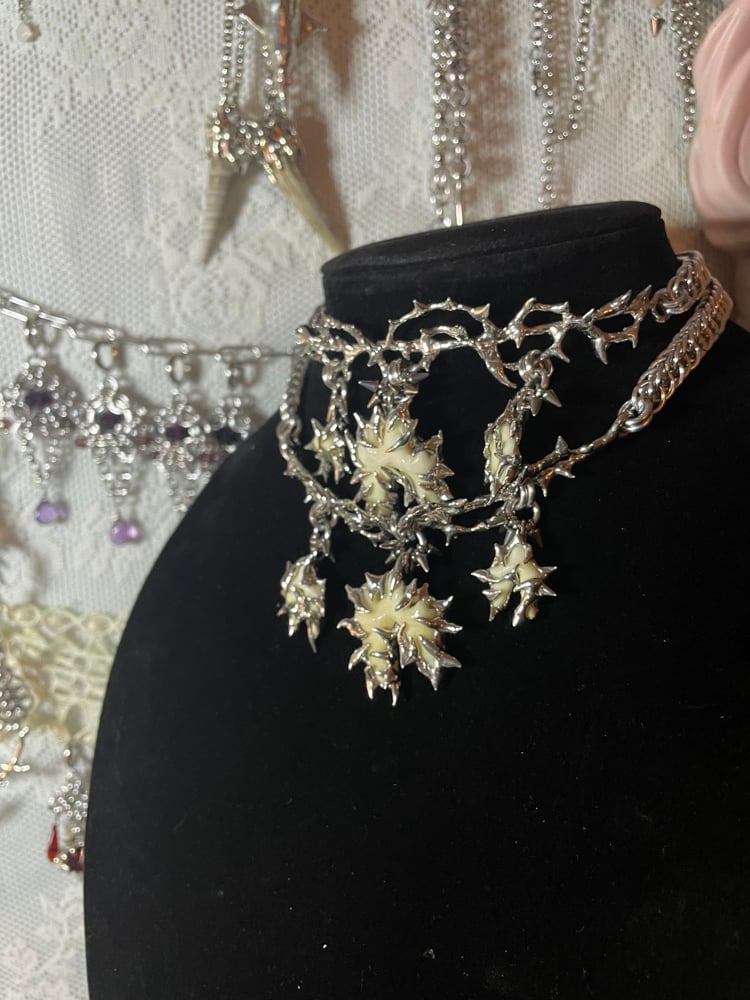 Coyote tooth choker (2) Image 3