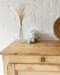 Image 3 of Meuble de métier 