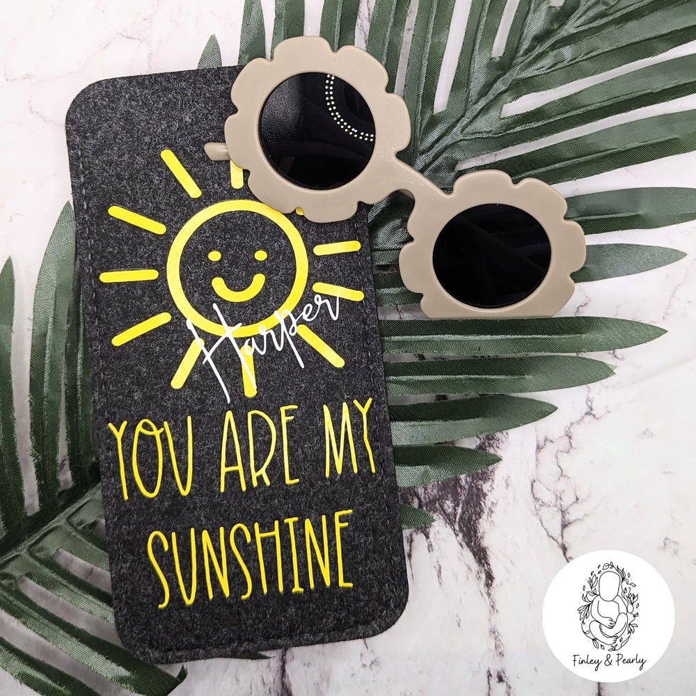 SUNGLASSES: Surprise Flower Sunglasses