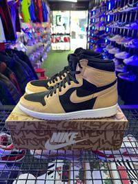 Image 8 of AIR JORDAN 1 RETRO HIGH HEIRLOOM 