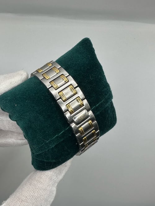 Image of Vintage GUCCI 9700M Quartz Wristwatch 