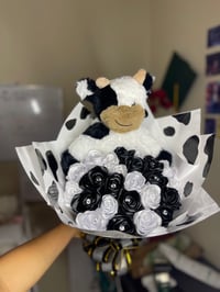 Cap Bouqet & Cow Bouqet