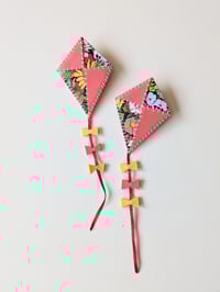 Image 2 of Liberty Kite Brooch