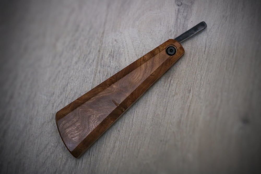 Image of 70mm folding slöjd with elm, yew and laburnum handle