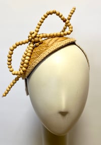 Image 1 of Bead bow on straw shape