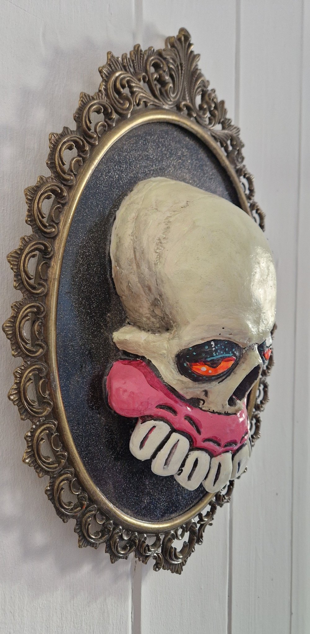 Skullpture (Framed relief) 