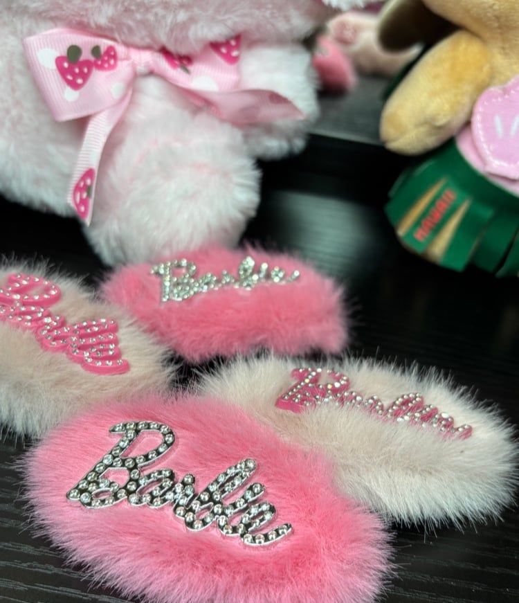 Image of fluffy Barb
