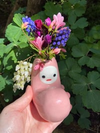 Image 4 of Giant Peebo vase