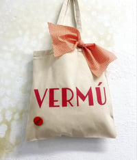 Image 1 of Bolsa VERMÚ letras vermellas. Con chapiña e lazo.