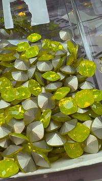 Image 3 of Zulay’s Crystals - Neon Yellow Chaton 