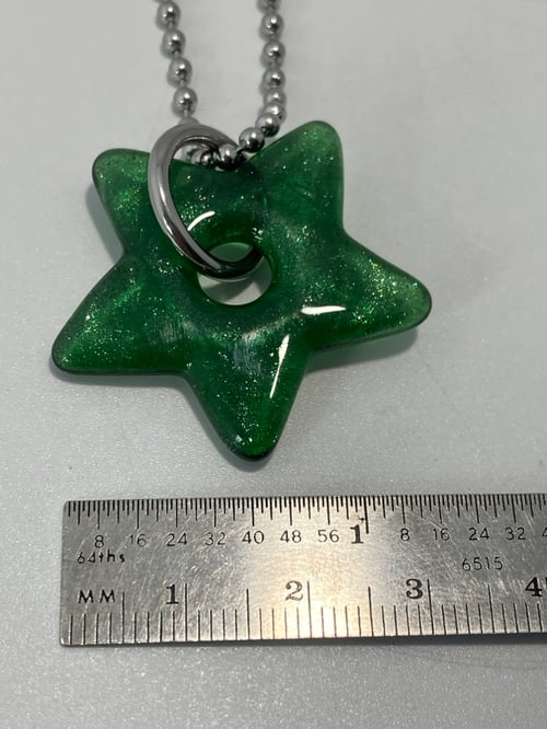 Image of green stardust
