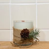 Image 2 of bergamot rosewood scented candle