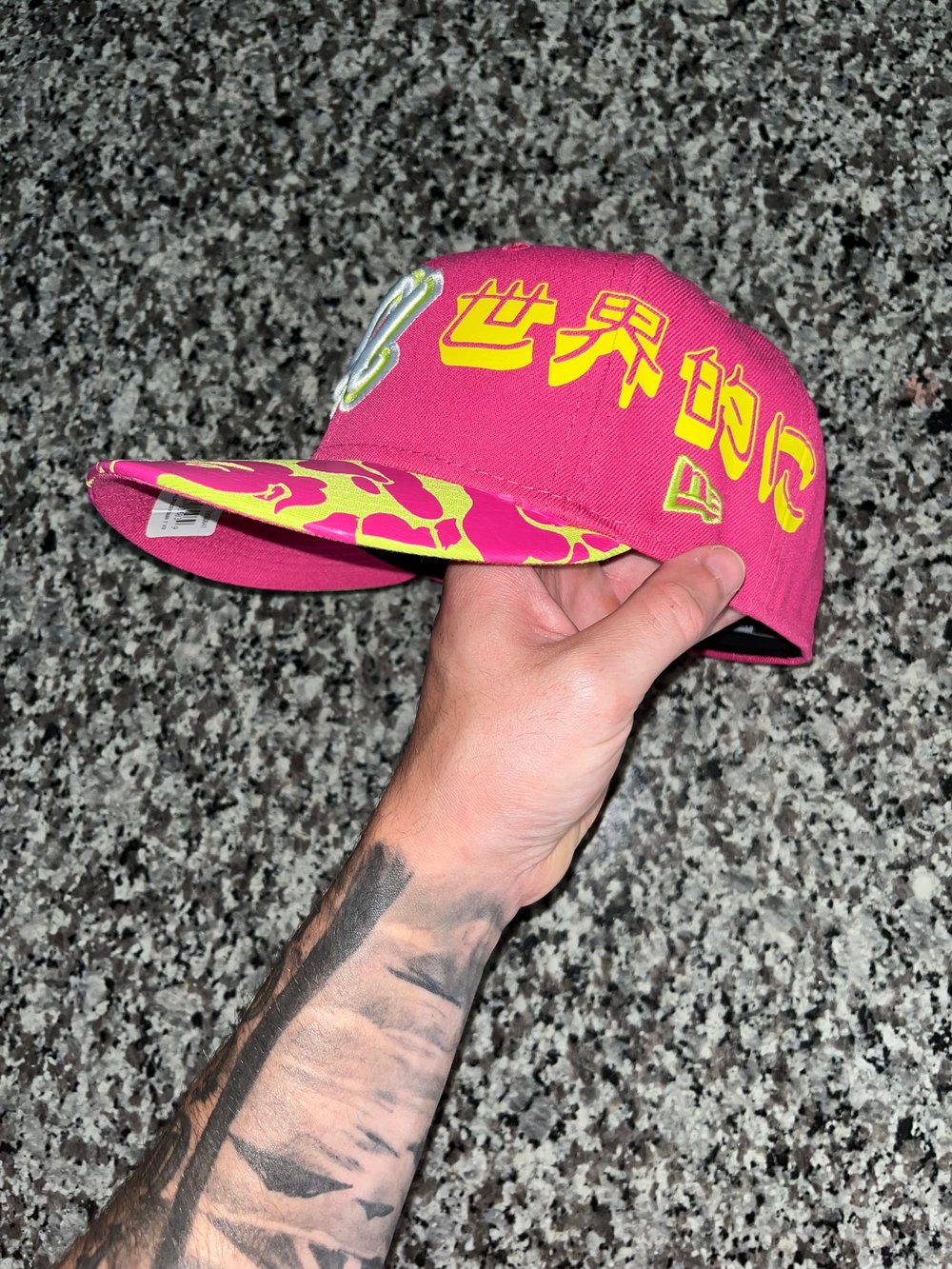 Image of HOT PINK BRIM  TRI TONE ATLANTA BRAVES CUSTOM FITTED