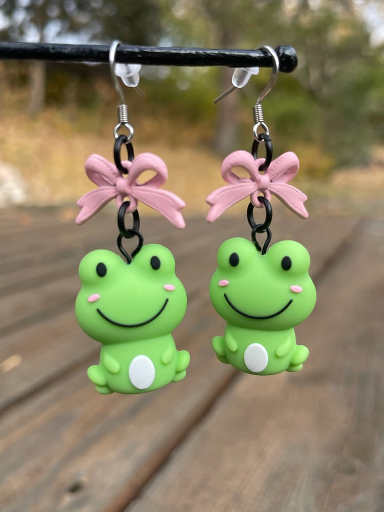 Image of Cutie Frog Earrings