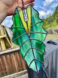 Image 3 of Green Alocasia Leaf Stained-Glass Suncatcher - Handmade Botanical Window Art Decor