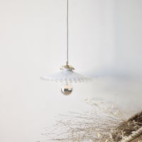 Image 2 of Suspension En Opaline Dentelee 