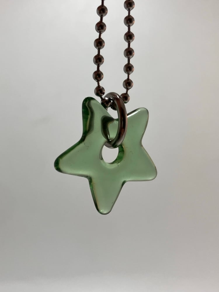 Image of mini emerald green star 