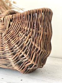 Image 4 of Ancien panier - osier