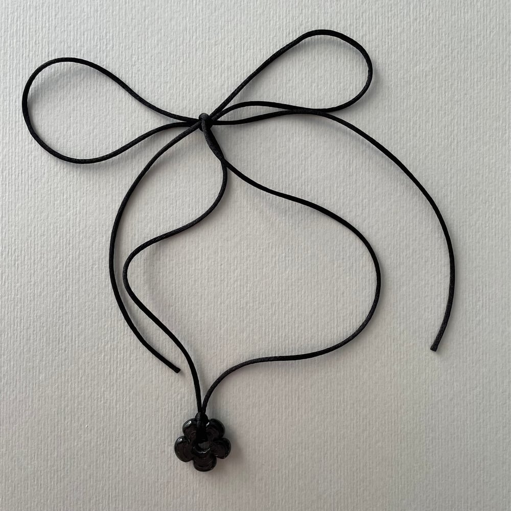 Image of Fleur Noir