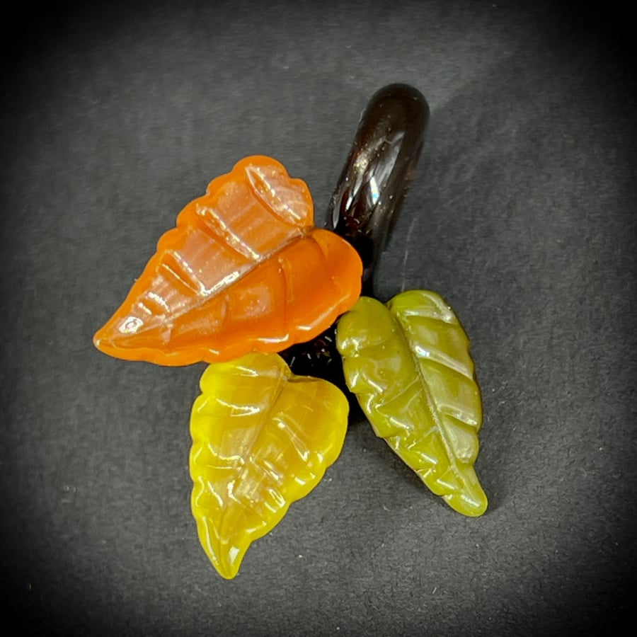 Image of Fall Fades 2025 Leaf Vine Pendant 4