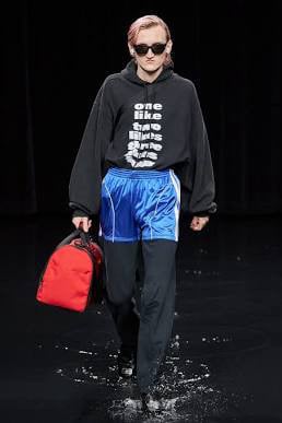 Image of Balenciaga AW20 1 like 2 likes 3 likes 4
