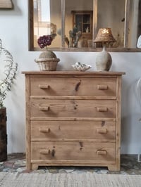 Image 1 of La commode ancienne 