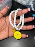 Lady Sets On White