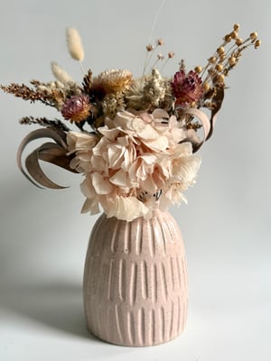 Image of Pink vase 3 