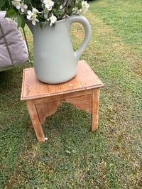 Image 2 of Tabouret de ferme en bois ancien - Gabin