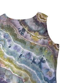 Image 6 of ♻️ UPCYCLED XXL Stretch Knit V-neck Tank in Earthy Geode Ice Dye