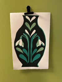 Image 1 of empty vessel - snowdrop
