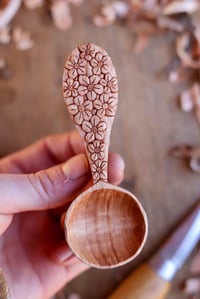 Image 7 of Floral Coffee Scoop 