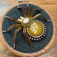 Image 1 of Dried flower spider (a, 3.5  inches)