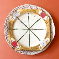Image 3 of Sunflower - Round Plate 