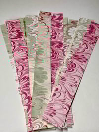 Image 4 of Christmas Marbled Paper Chain