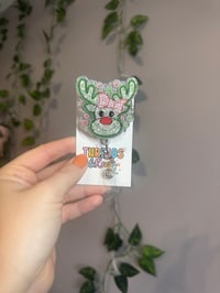 Green floral reindeer 