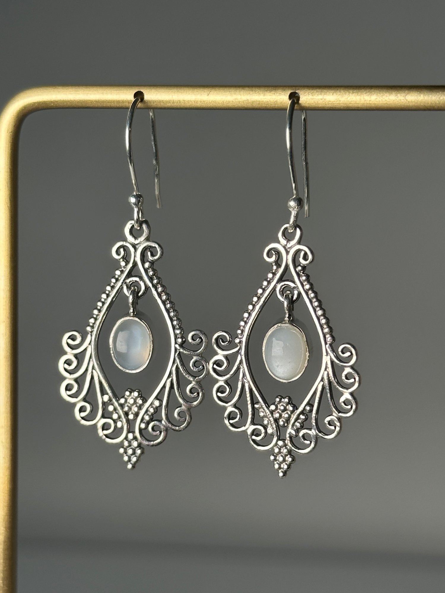 SIRLANKIAN MOONSTONE EARRINGS .925 STERLING SILVER