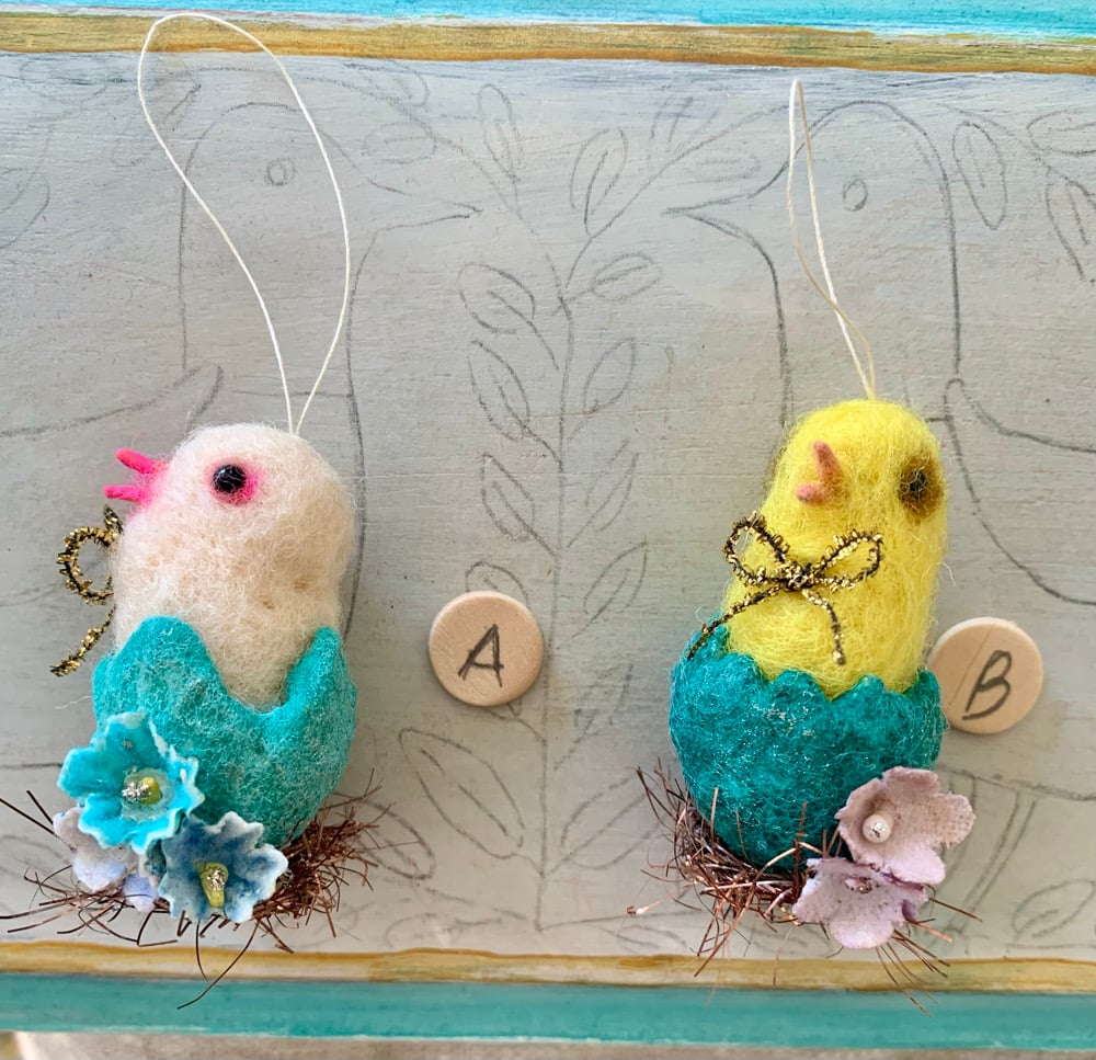 Image of Needle felted small Chick in Egg