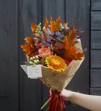 Medium hand-tied bouquet
