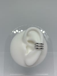 Image 2 of Cleo ear cuff