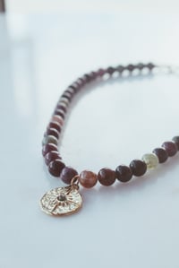 Image 2 of Colar Leonor