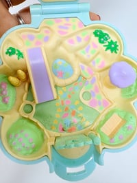 Image 8 of Ensemble bracelet et Polly Pocket La Fleuriste 