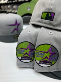 Image 3 of New Era 59Fifty Gameboy
