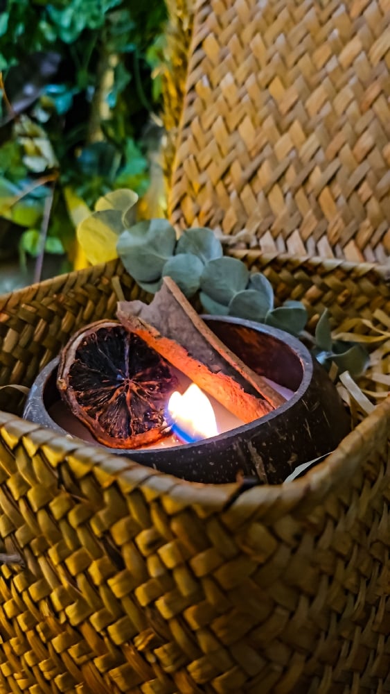 👑The Armored Kingdom Eternal Ember Medieval Candle - Subtle Ocean Breeze Scent