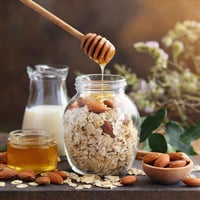 Image 5 of Beekeeper's BEST Honey and Oatmeal Creamy Body Lotion